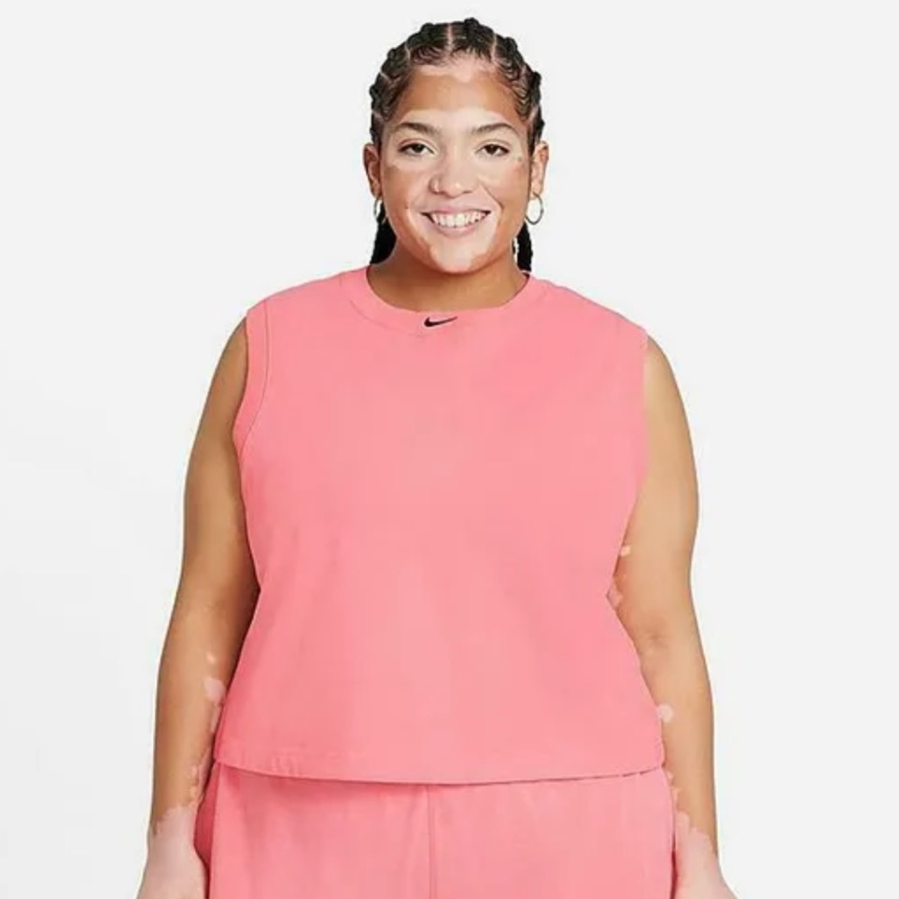 NWOT 2X Pink Nike Wash Tank Top